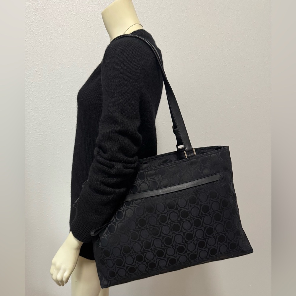 EUC Vintage Salvatore Ferragamo Jacquard Gancini Bag - Picture 11 of 13